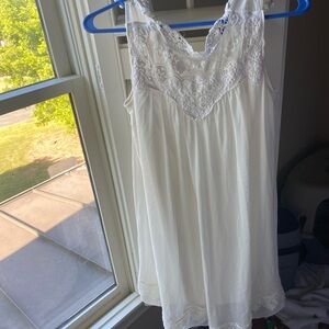 Lace high neck off white dress from altar’d state. Size XS